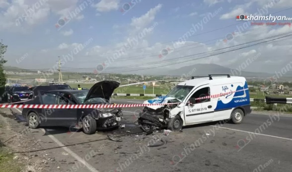 Կոտայքում ճակատ ճակատի բախվել են «Opel Combo»-ն ու «Opel Astra»-ն. 3 վիրավորներից 2-ը զինծառայողներ են