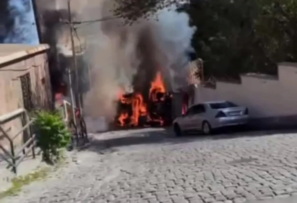 Грузовик взорвался в центре Еревана (видео)