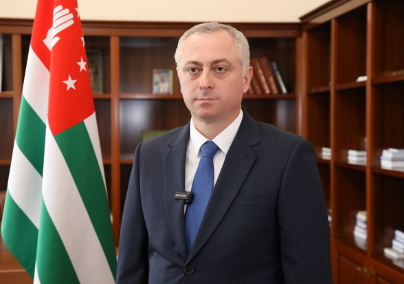 Абхазия не планирует переговоры с Грузией по вопросу статуса республики – Гунба