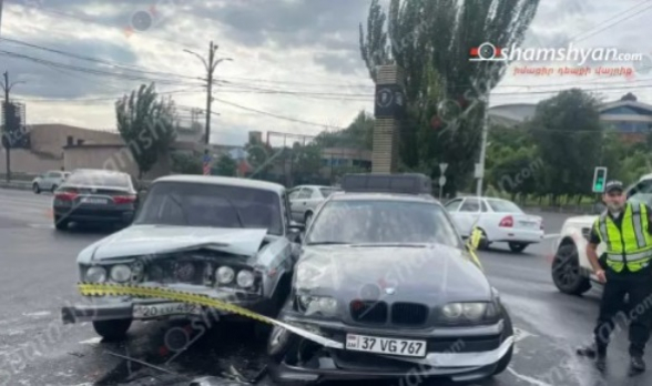 Հալաբյան-Կիևյան խաչմերուկում բախվել են «BMW»-ն ու «ՎԱԶ 2106»-ը. 2 վիրավորներից մեկը հղի կին է