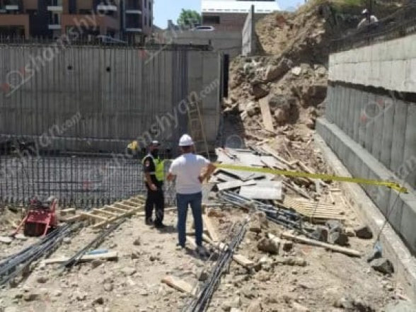 Զովունիում կառուցվող նոր էլիտար թաղամասի շինհրապարակում  աշխատակիցը բարձրությունից վայր է ընկել