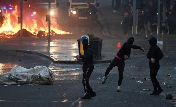 В Северной Ирландии продолжаются беспорядки