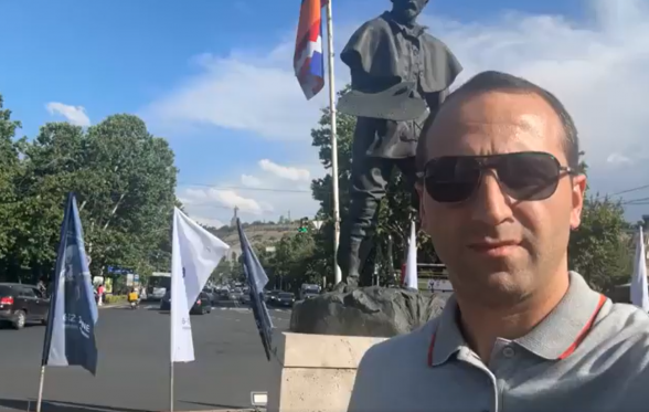 Հերթական պղծությունը թե՛ Արցախի դրոշի, և թե՛ ՌԴ դրոշի հանդեպ (տեսանյութ)