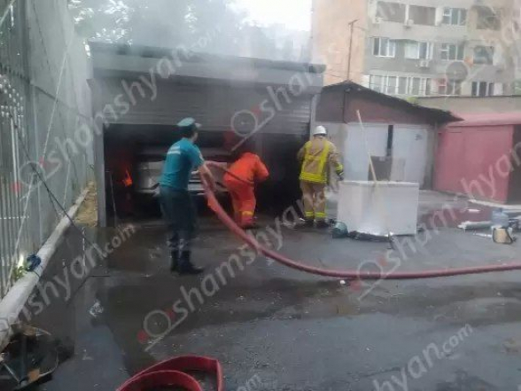 Երևանում հրդեհ է բռնկվել ավտոտնակում. այրվել են կենցաղային իրեր և վնասվել է «BYD» էլեկտրական ավտոմեքենան