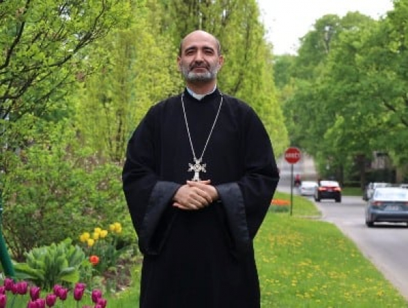 Հիմա էլ, հանդես է գալիս որպես գլխավոր կանոնալոգ ու գլխավոր ուխտոլոգ. Տեր Գաբրիել Վարդանյանը՝ Փաշինյանի մասին