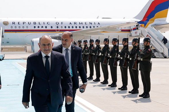 Ստամբուլի օդանավակայանում Փաշինյանին դիմավորել է Թուրքիայի ԱԳ նախարարի տեղակալը