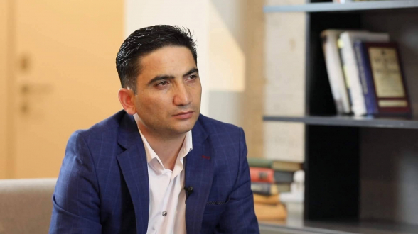 Առևանգելուց մոտ 40 րոպե հետո բաց թողեցին հենց մեքենայի միջից՝ շարունակելով հայհոյել ու սպառնալ։