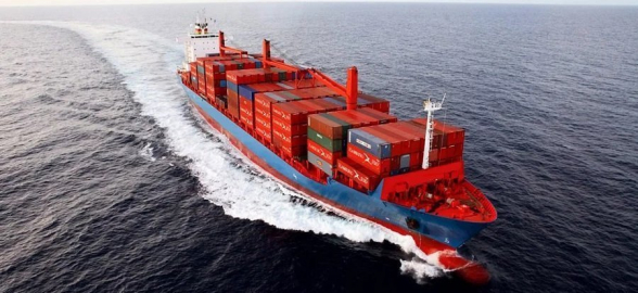 Страхование судов в Красном море резко подорожало из-за атак хуситов