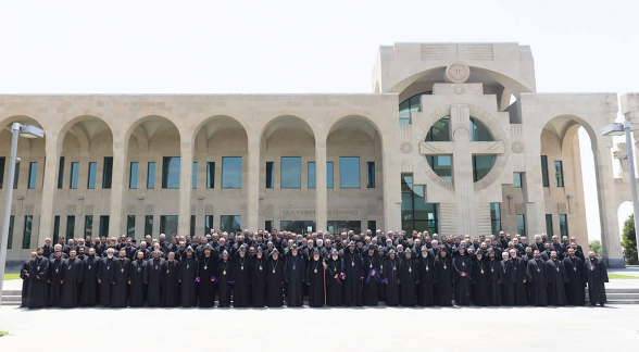 Խորապես մտահոգված ենք հայրենի մեր երկրում տեղ գտնող վերջին օրերի ցավալի զարգացումներով. Քահանայից ժողով