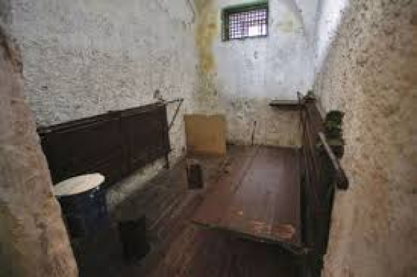 8 ամսական փոքրիկ բանտարկյալի բանտախուցն այս տե՞սքն ունի