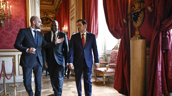 Запад дает Ирану время до конца августа для заключения соглашения по атому