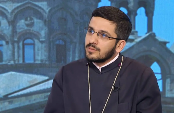 Վեհարանն ազատելուց հետո ի՞նչն ես ուզում լիկվիդացնել, ի՞նչ մասշտաբի տնավերություն ես ուզում գործել. Ռուբեն վարդապետ Զարգարյանը՝ Փաշինյանին