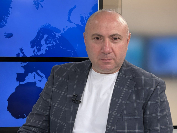 Пашинян стремится стать армянским Алиевым, но станет Саакашвили – Андраник Теванян (видео)