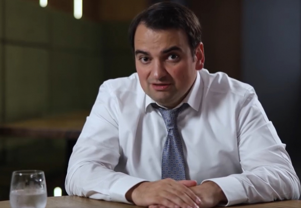 Նարեկ Կարապետյանը ներկայացրել է 3 գլխավոր ֆեյքերը (տեսանյութ)