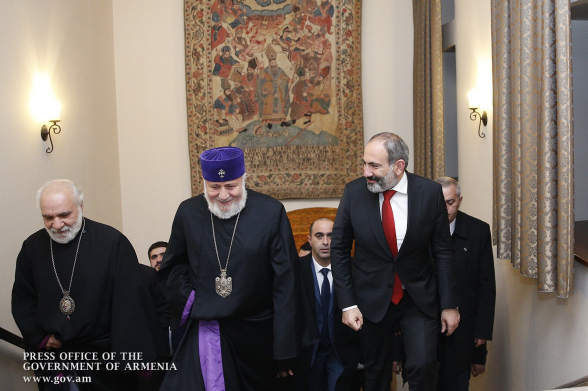 Почему Никол Пашинян провоцирует гражданскую войну