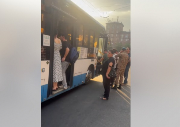 Բա ձեզ ո՞վ է տուգանելու, որ քաղաքային տրանսպորտն այս խայտառակ վիճակում է (տեսանյութ)