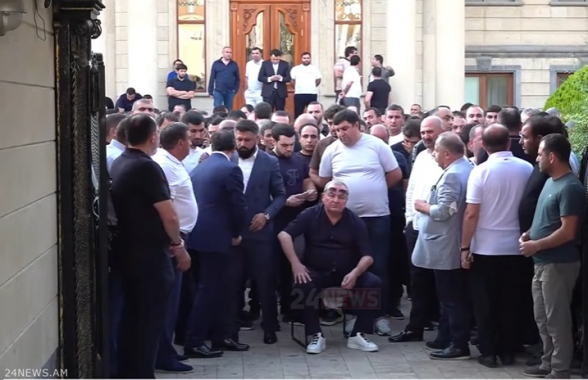 Դատարանի որոշմամբ՝ Սամվել Կարապետյանի բնակարանի խուզարկությունը կատարվել է ապօրինի. փաստաբան