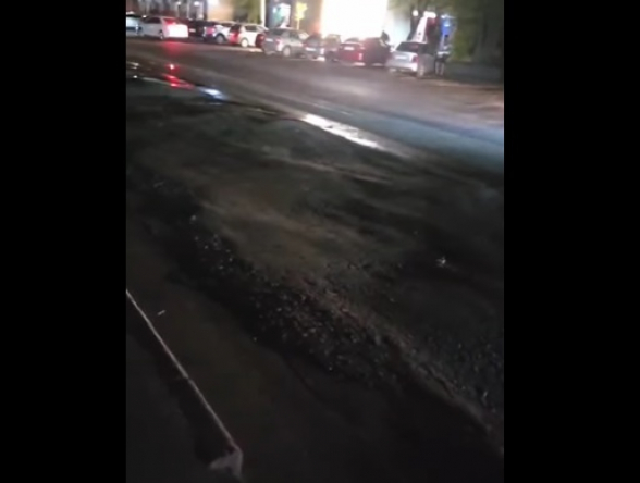 Լույսերն անջատված են, փոսերը՝ մարդաբոյ ու կանգառները բացակայում են (տեսանյութ)