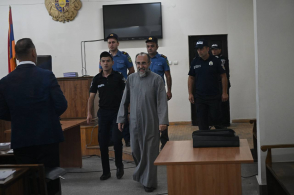 Продолжается судебное заседание по делу Микаела Србазана (прямой эфир)