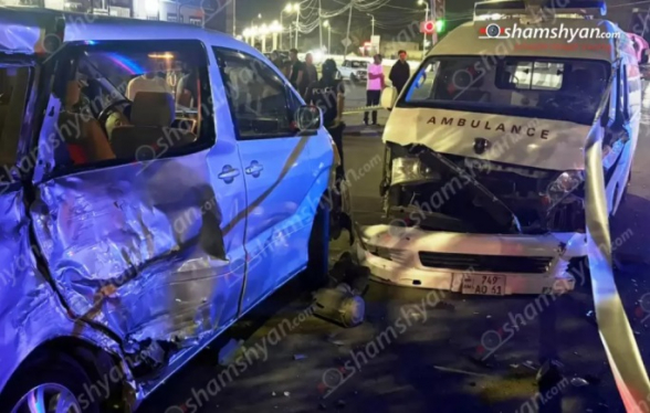 Հրազդանում բախվել են հիվանդ տեղափոխող շտապօգնության ավտոմեքենան և «Toyota Alphard»-ը․ կան վիրшվորներ