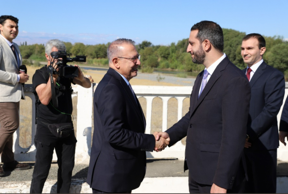 Սերդար Քըլըչը ժամանել է Հայաստան. Մարգարա անցակետի մոտ նրան դիմավորել է Ռուբեն Ռուբինյանը (տեսանյութ)