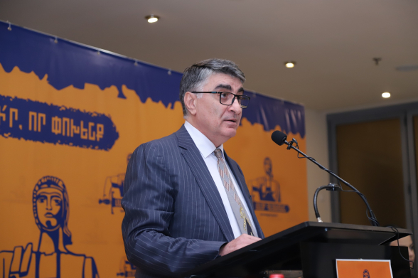 Самвел Ароян представил биографию Андраника Теваняна (видео)