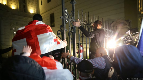 В Грузии задержаны 13 участников штурма на президентскую резиденцию в Тбилиси