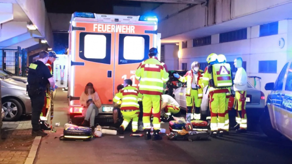 В многоэтажке Берлина произошла серия взрывов и пожар