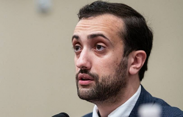 В СК обратился Даниел Иоаннисян: новые подробности о задержании священнослужителей в Армении