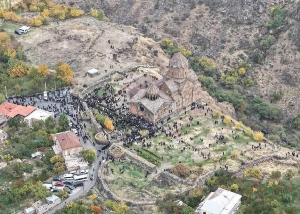 Հենց էսքան ՔՊ-ական մասնակցեց կեղծ պատարագին․ մեծ մասը ոստիկանության ծառայողներն են