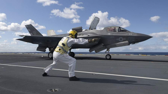 WSJ узнала о планах США по нанесению ударов по объектам в Венесуэле