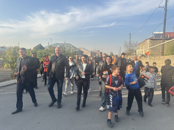 «Мать Армения» посетила сёла Дохс и Айгешат (видео)