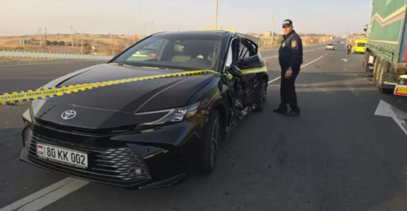 Երևան-Վանաձոր ավտոճանապարհին բախվել են «Toyota Camry», «ՎԱԶ 2121» ավտոմեքենաները և «DAF» մակնիշի կցորդիչով բեռնատարը. կան վիրավnրներ