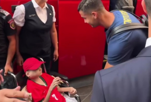 Մահացել է Ռոնալդուի հետ Երևանում հանդիպած քաղցկեղ ունեցող երեխան