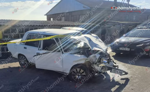 Դդմաշեն բնակավայրում անչափահաս վարորդը «ՎԱԶ 2107»-ով բшխվել է կայանաված «Լադա»-ին և «ԳԱԶ 53»-ին․ կան վիրшվորներ