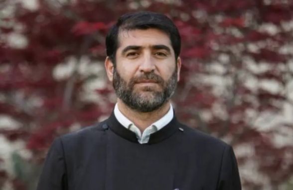 Я никогда не умолчу об имени Верховного Патриарха на литургии – иерей Арарат Погосян