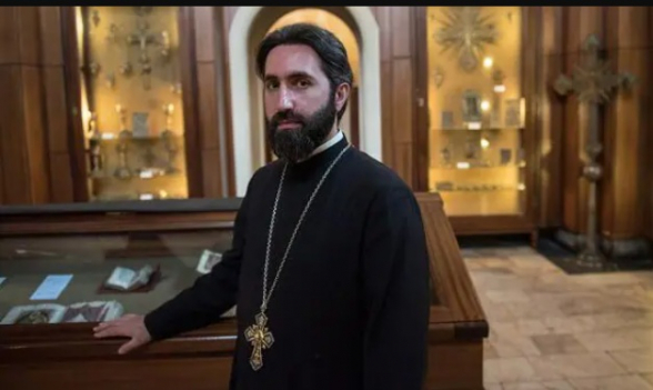 Շատ եմ ցավում, որ դարձաք այսպիսին՝ «հայրասպան» ու «որդեսպան». Տեր Ասողիկը՝ Սիոն արքեպիսկոպոսին