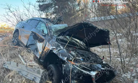 Գեղարքունիքում «Mazda»-ն բախվել է ծառերին ու հայտնվել դաշտում. 24-ամյա ՊՆ ծառայողի մարմինը ավտոմեքենայից դուրս են բերել փրկարարները