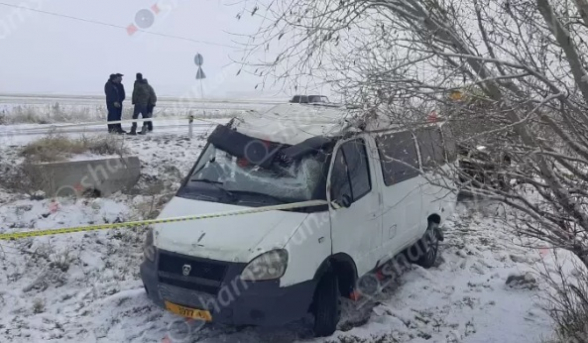 Վթարի է ենթարկվել Գյումրի-Շիրակ-Կամո գյուղերի երթուղային միկրոավտոբուսը. կա վիրավոր