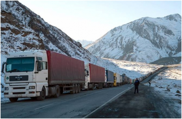 Լարսը փակ է բեռնատարների համար