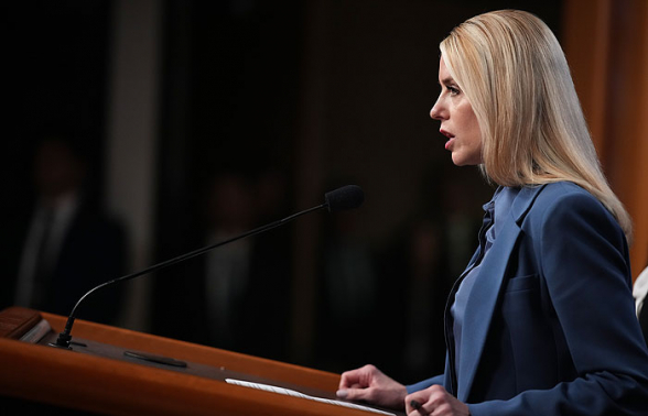 Генпрокурор США заявила о предъявлении обвинений Мадуро и его жене