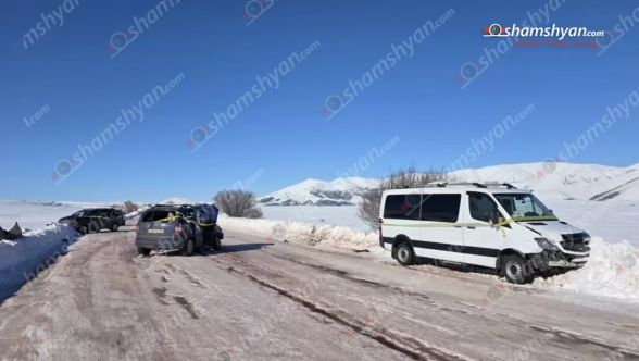 Արագածոտնում բախվել են օտարերկրացի 12 ուղևորներ տեղափոխող «Mercedes Sprinter»-ը և 2 «Opel Zafira»-ները․ կան վիրավորներ