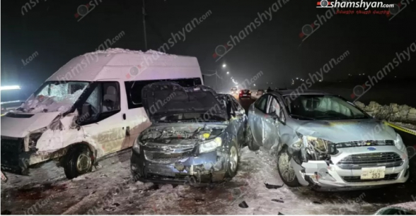 Ճանապարհի մերկասառույցի պատճառով մի քանի մեքենաներ բшխվել են Եղվարդում․ կան վիրшվորներ