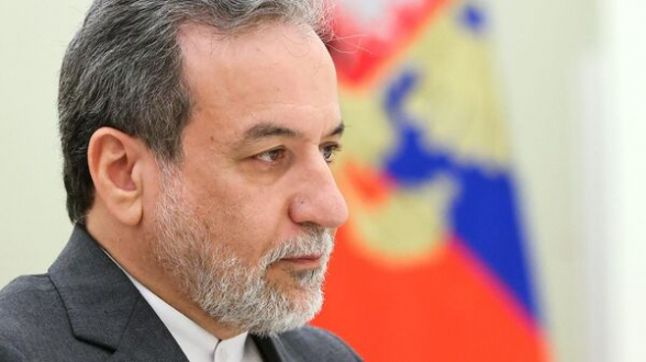 «Против Ирана ведется террористическая война»: Аракчи встретился с иностранными послами