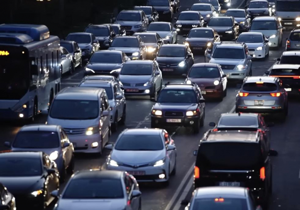 Ձախողված բեռնաթափման հետևանքով քաղաքապետարանը ցանկանում է շատ վարորդների մուտքն արգելել Երևանի Կենտրոն