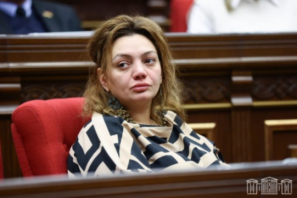 Հռիփսիմե Հունանյանի ինքնազգացողությունն այնքան էր վատացել, որ շտապօգնության բրիգադ են կանչել խորհրդարան․ «Հրապարակ»