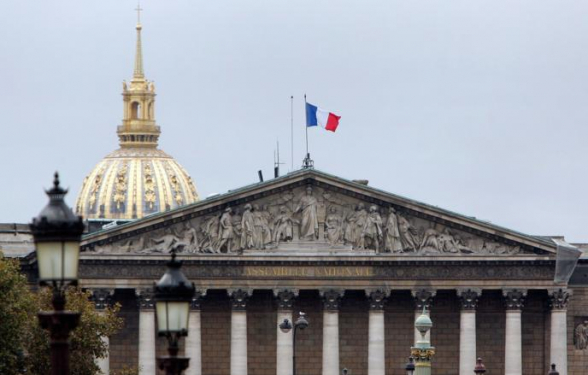 Во Франции решили отменить «супружеский долг»