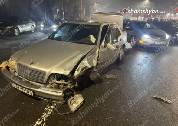 Հերացի փողոցում բախվել է 3 ավտոմեքենա․ կա 2 տուժած