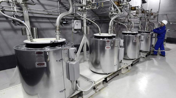 РФ продолжает предпринимать усилия по теме обогащенного урана Ирана – Песков