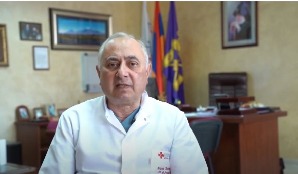 Իրավապահները խուզարկում են Արմեն Չարչյանի աշխատասենյակը (տեսանյութ)